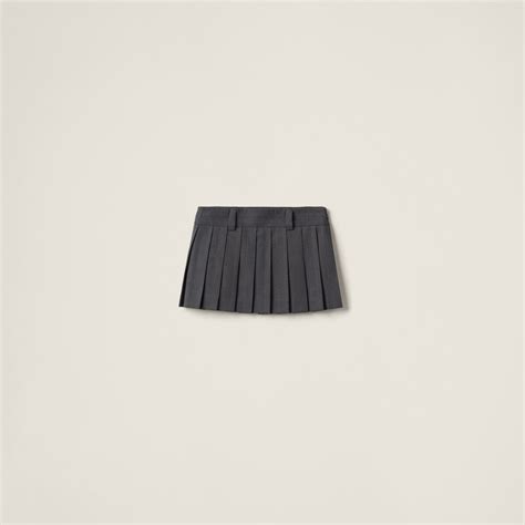 Miu Miu Pinstriped Gray Pencil Skirt 44 .